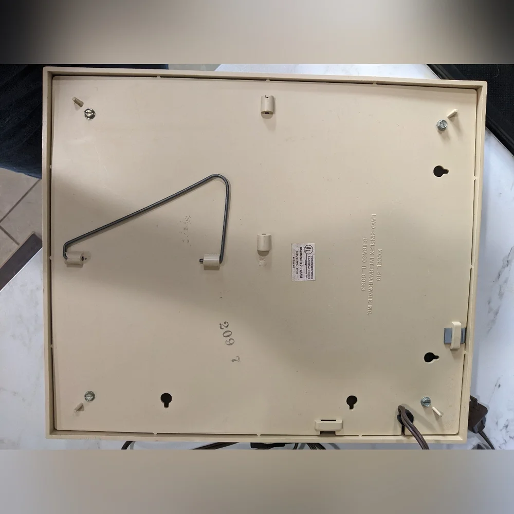 SOLD Vintage Underwriters Laboratories Illuminated Picture Frames 8x10 Set of 2 - Picture 5 of 10